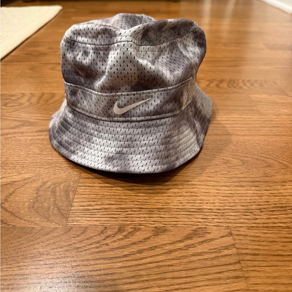 Nike Gray Bucket Hat size S/M